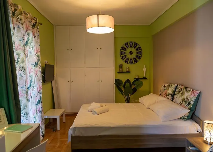 Charming Green Studio Across The National Museum