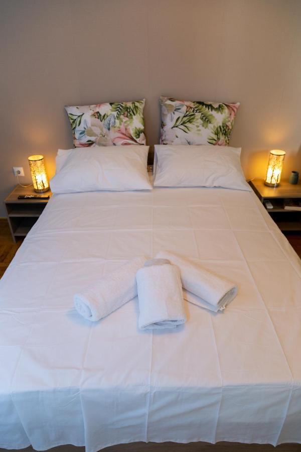 Charming Across The National Museum Apartment *